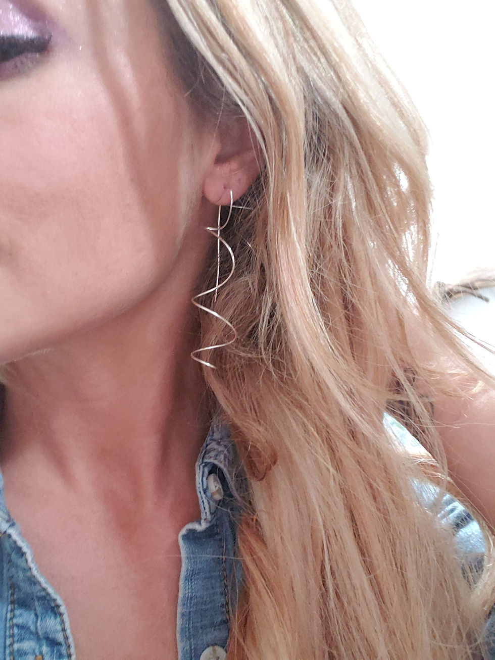 Thumbnail: Modern Four Leaf Clover Drop Earrings 14k Gold Vermeil