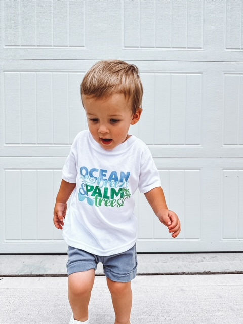 Thumbnail: Kids' Ocean Breeze & Palm Trees