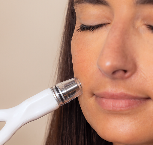 Resurface, extract, and infuse for a diamond-bright complexion.