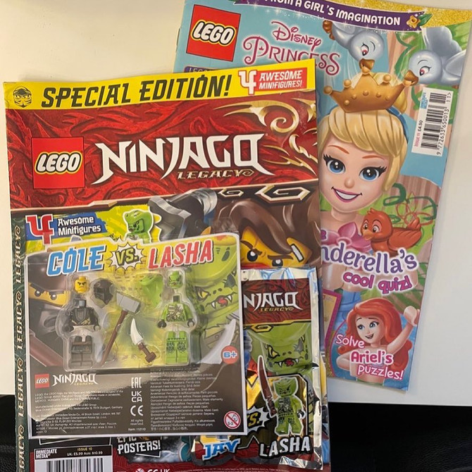 Building stories with LEGO comics