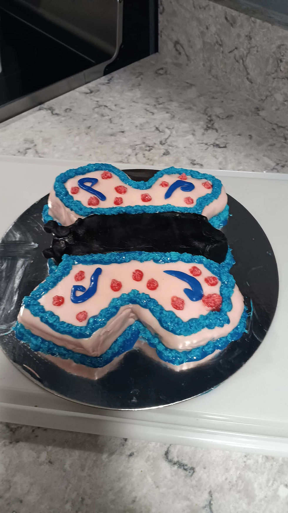 butterfly cake with butter whip icing 
