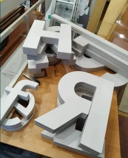 Прев'ю: Об'ємні 3D букви  з пінопласту, розмір 25-30 см.