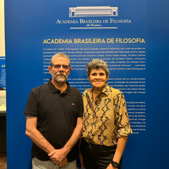 Ana Luiza Ferro na sede da Academia Brasileira de Filosofia