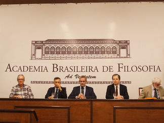 Edgard Leite toma posse como presidente da Academia Brasileira de Filosofia