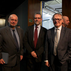 No Seminário Bicentenário da Independência do Brasil, promovido pela ABF