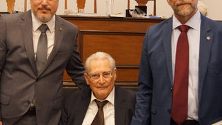 Medalha Antônio Paim concedida a Nelson Melo e Souza