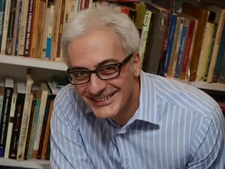 Sócrates Nolasco lançou seu novo livro "Não matarás".