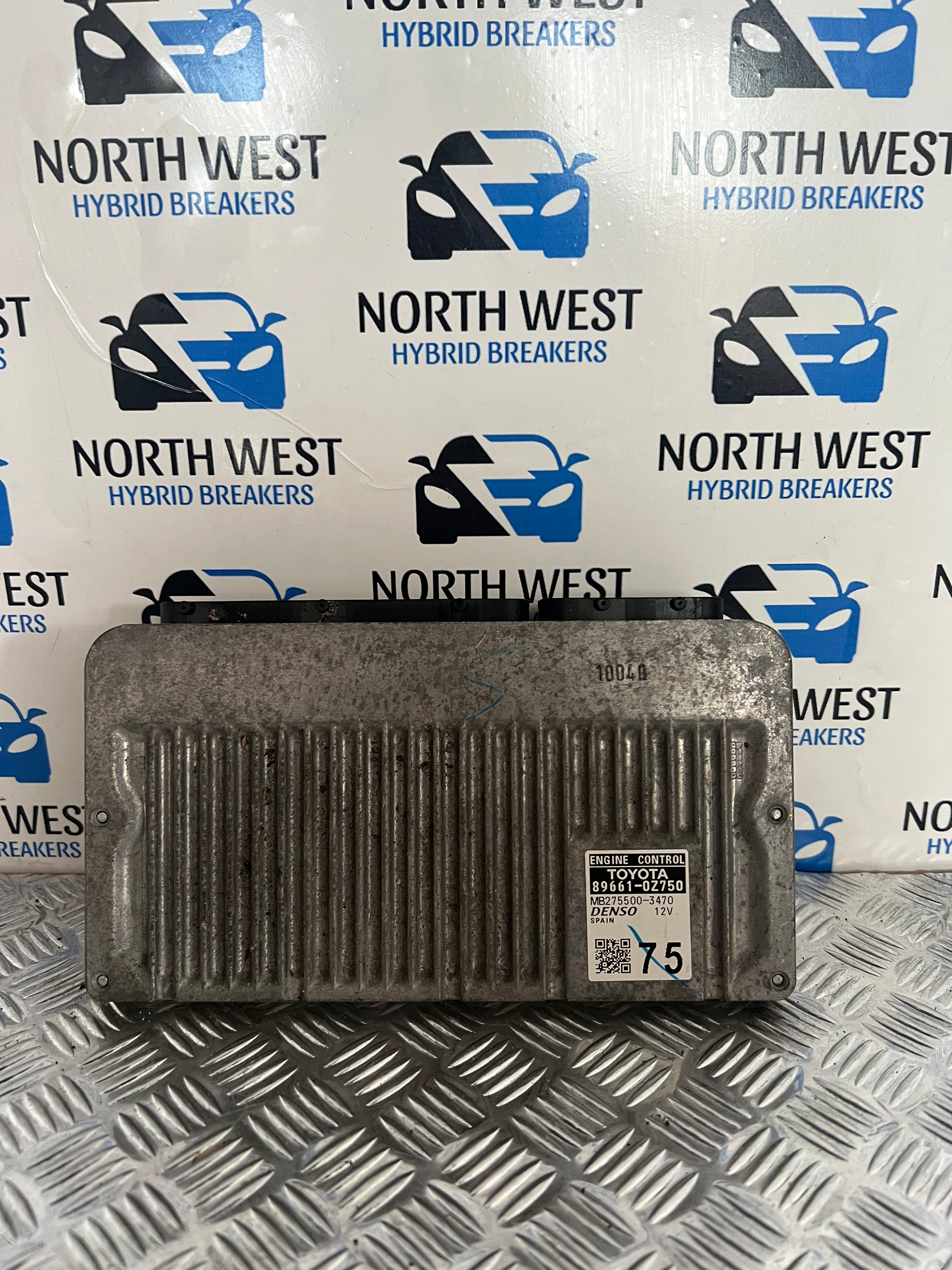 TOYOTA AURIS ENGINE CONTROL UNIT ECU 89661-0Z750