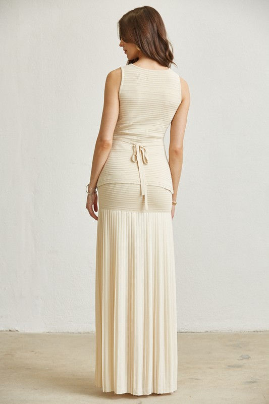 Thumbnail: Vest Pleated Skirt Set