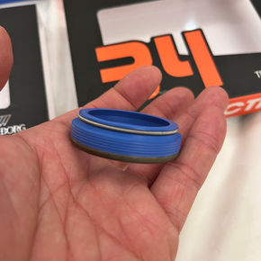 Low friction wiper for Fox 34 35 36