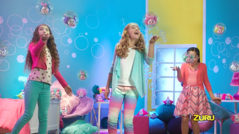 Snooks "Pop, Shake, Style!"