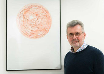 Der Künstler Peter Huemer