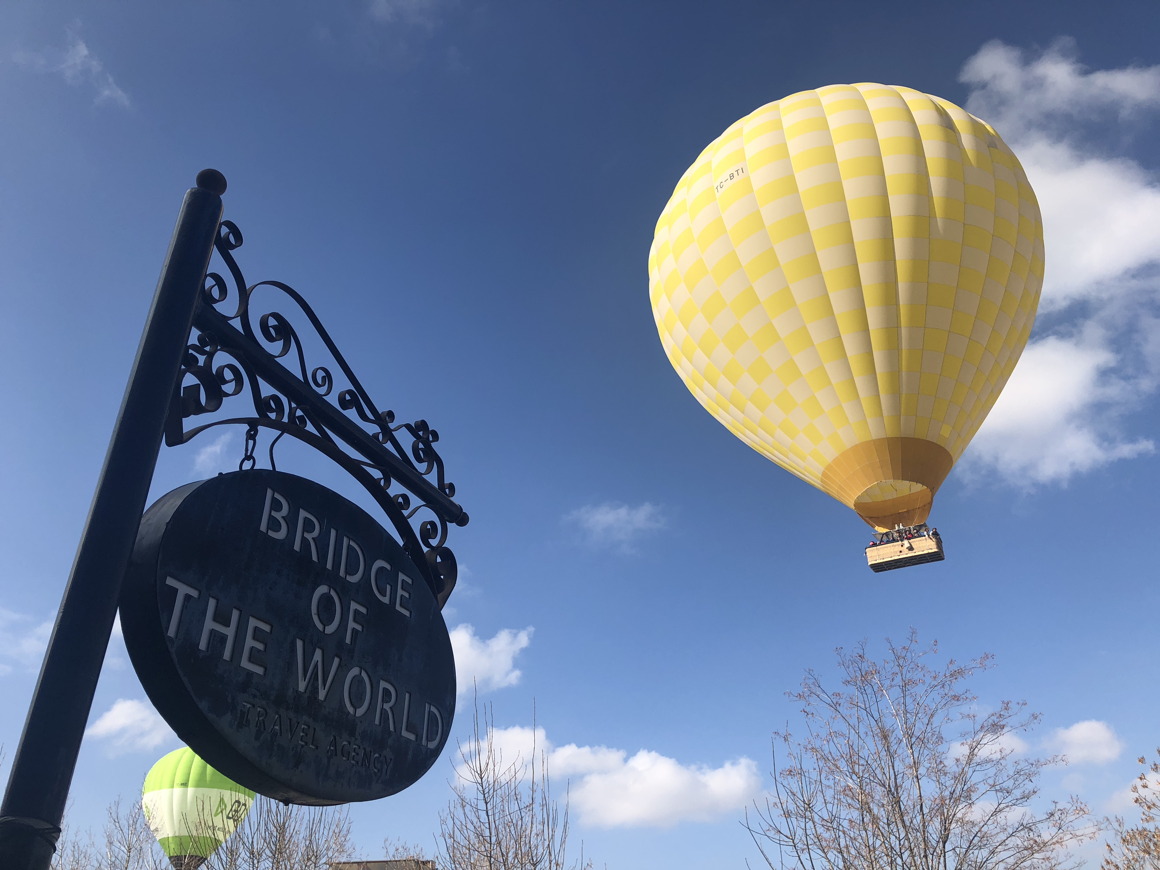 執筆者の写真: Bridge of the world