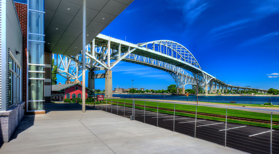 Blue Water Convention Center.
LookingGlass Photography