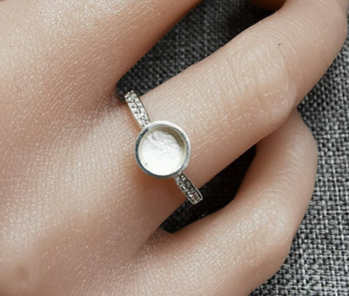 Thumbnail: Dorothy Solitaire Ring