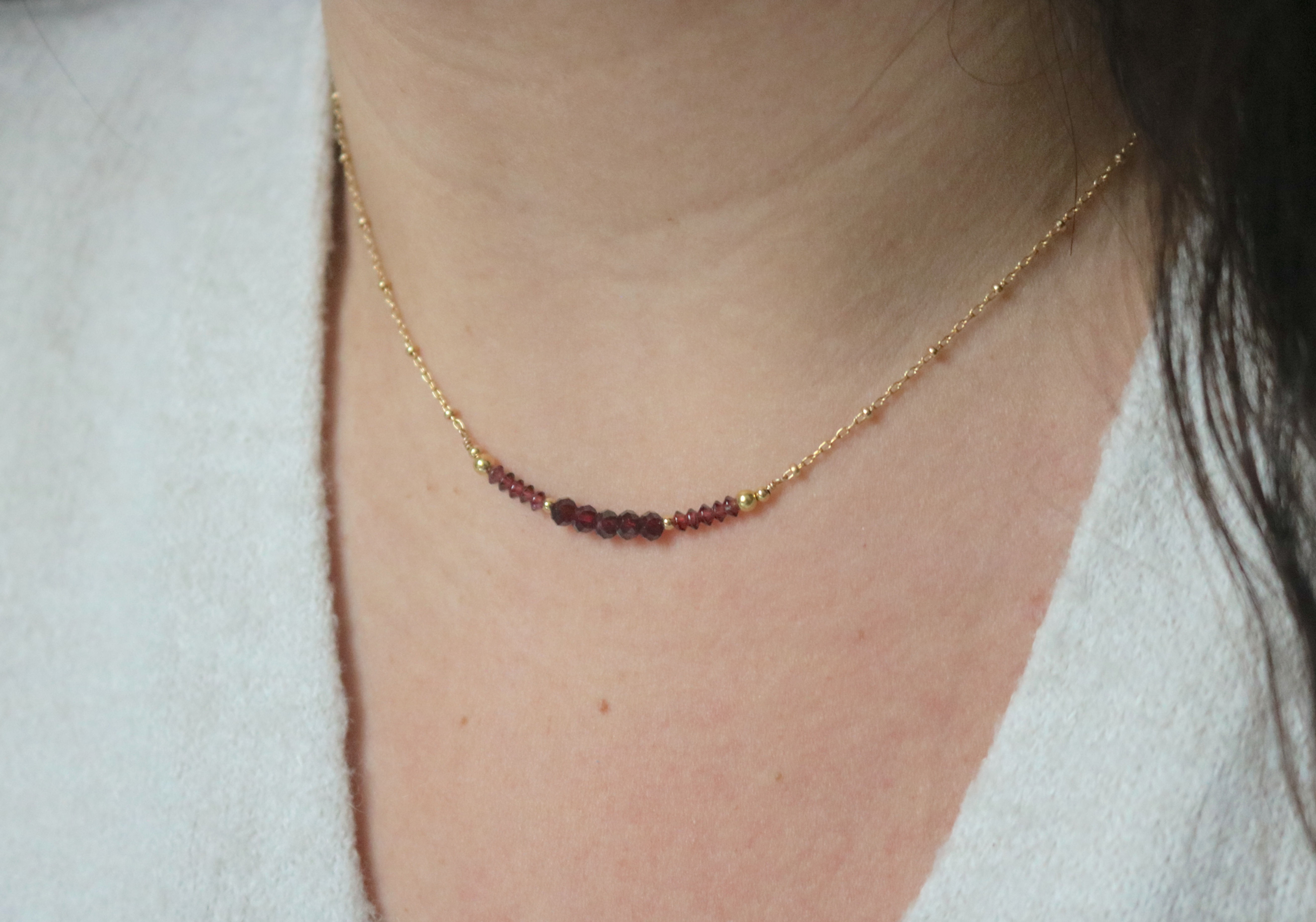 Ras de cou Grenat chaîne perlée