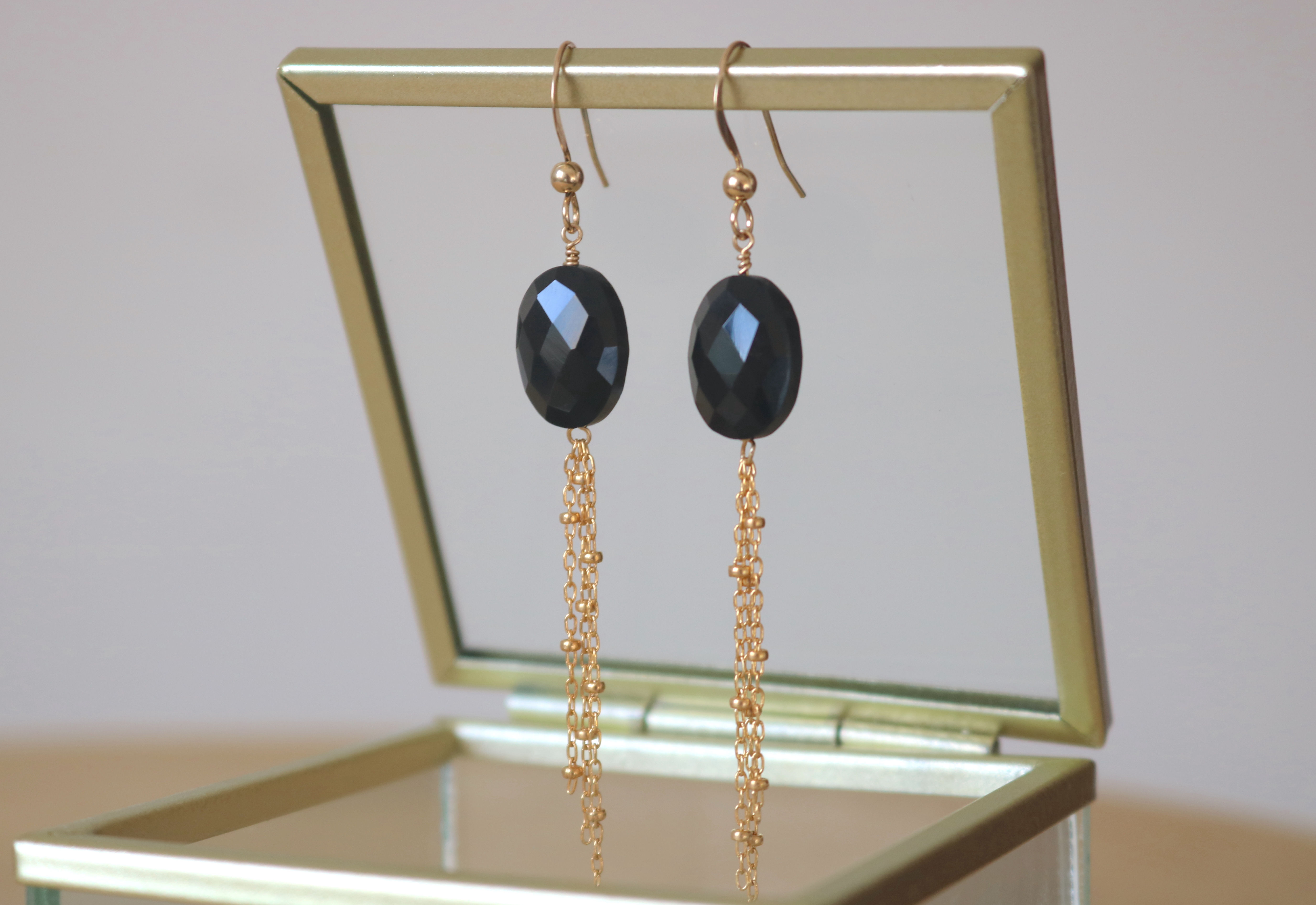 Boucles d'oreilles longues Onyx