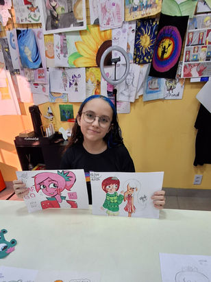 O mundo que Maria Clara Souto desenha: criatividade, personagens e os primeiros passos de uma artista