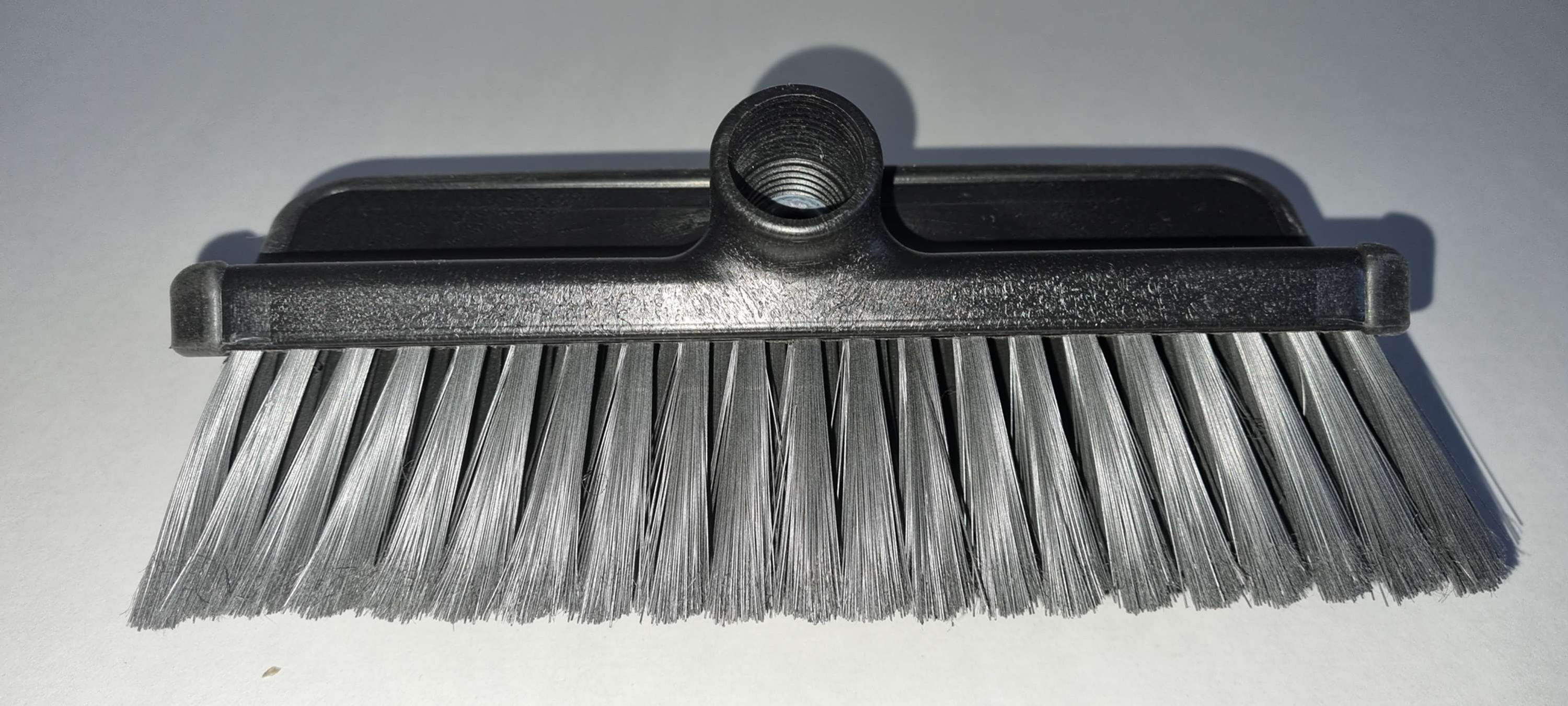 Borstel voor op de schroefdraad stelen 