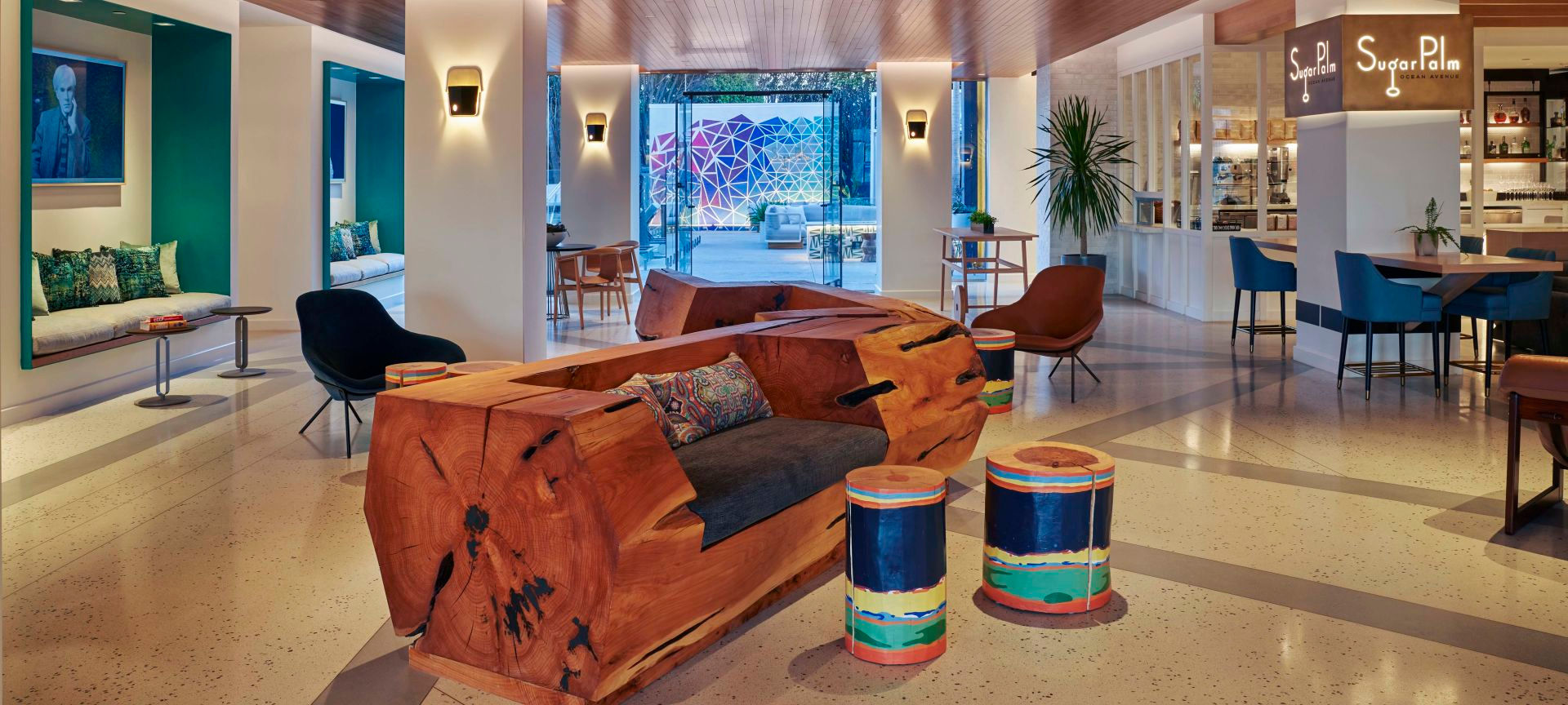 Experience the essence of Viceroy Santa Monica through our interactive and enjoyable photo booth.