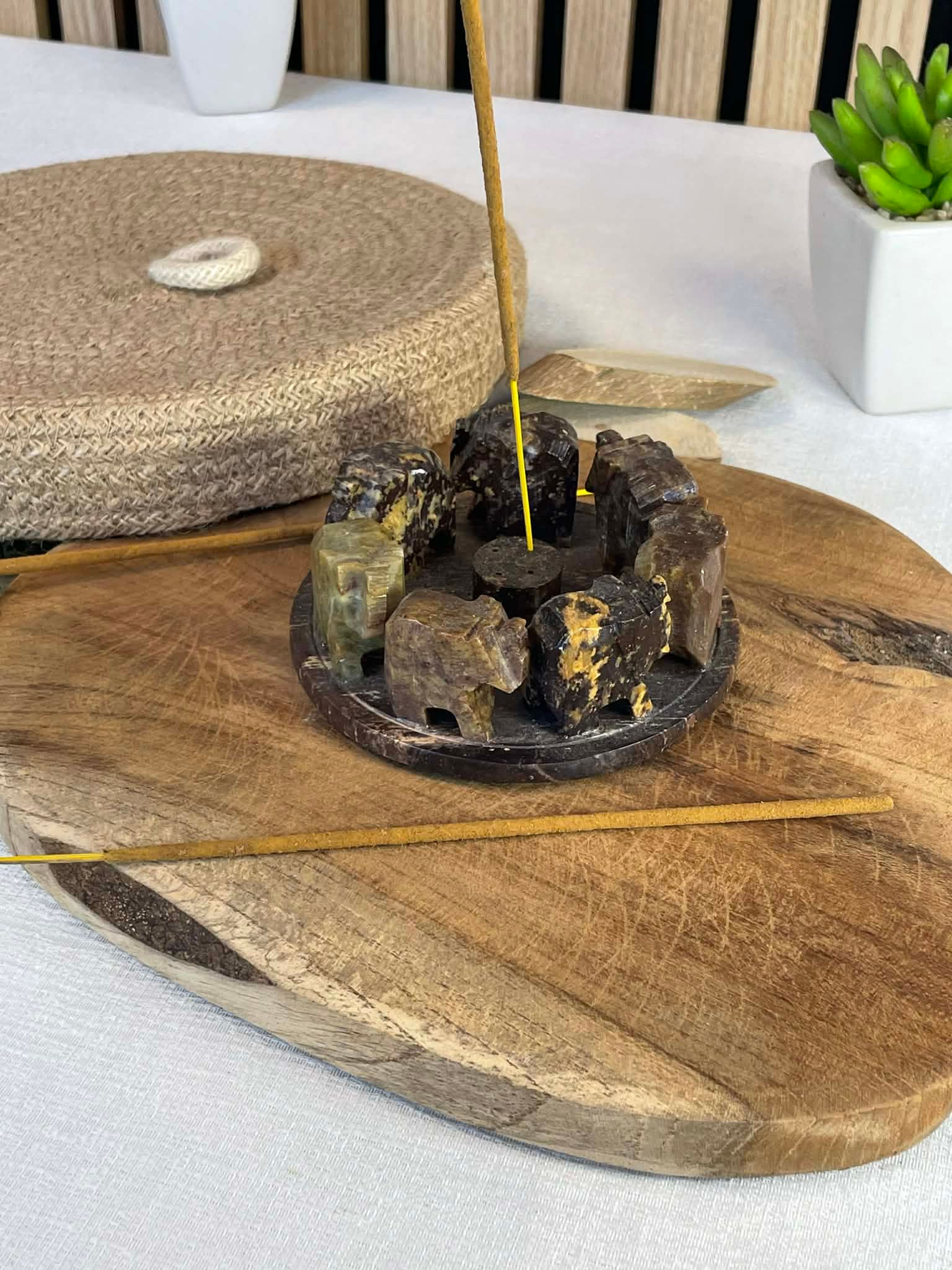 Support encens éléphants