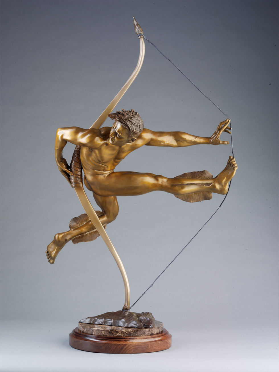 arrow-bronze-sculpture-right-view.jpg