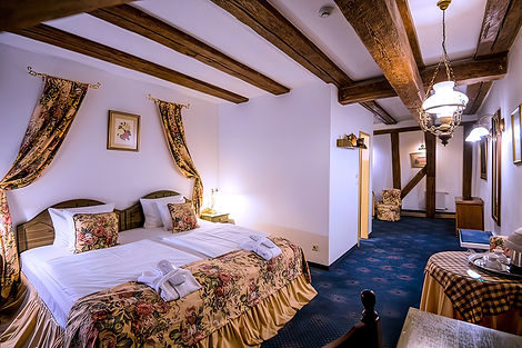Junior Suite (5).jpg