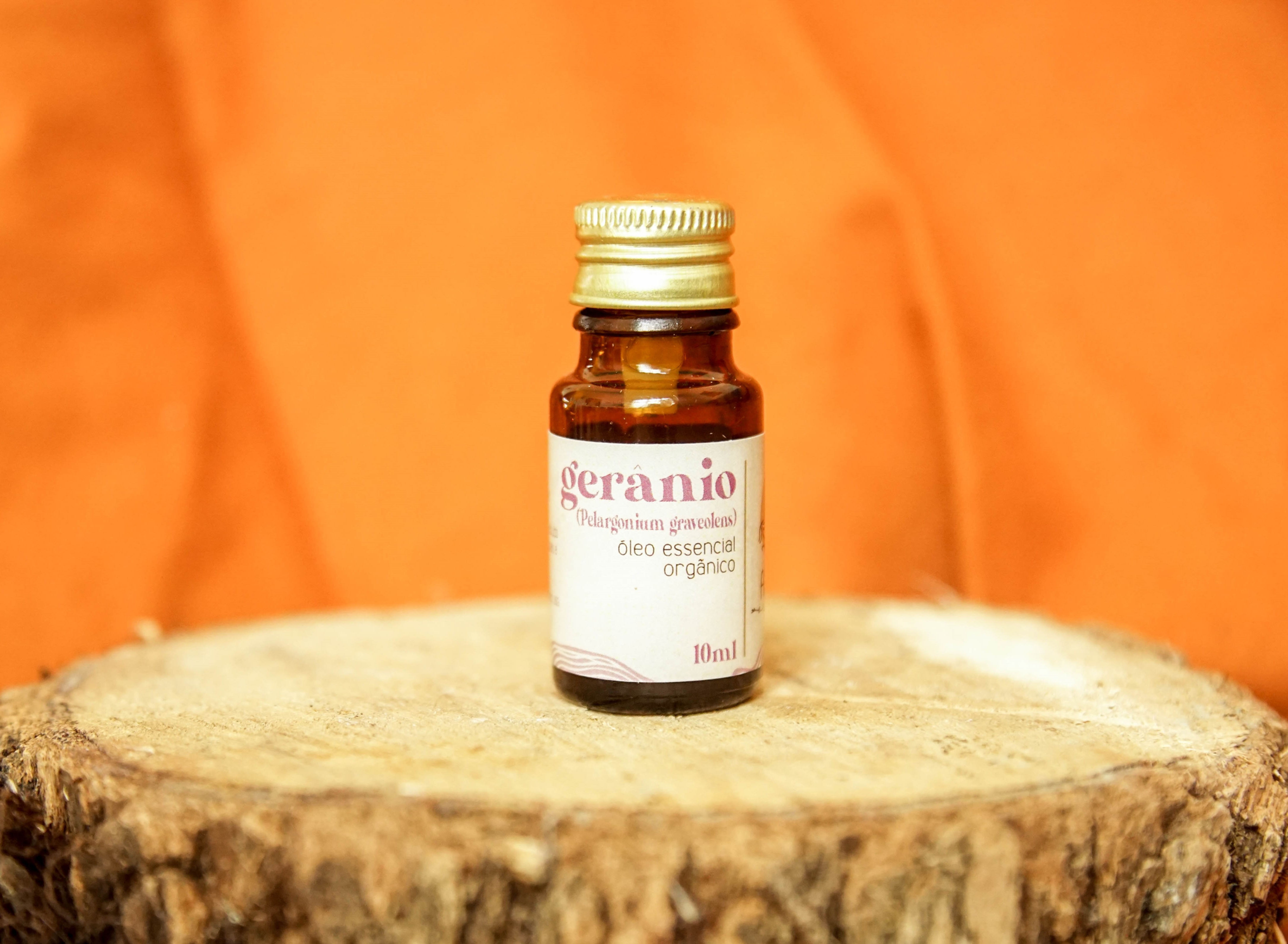 Óleo essencial de gerânio