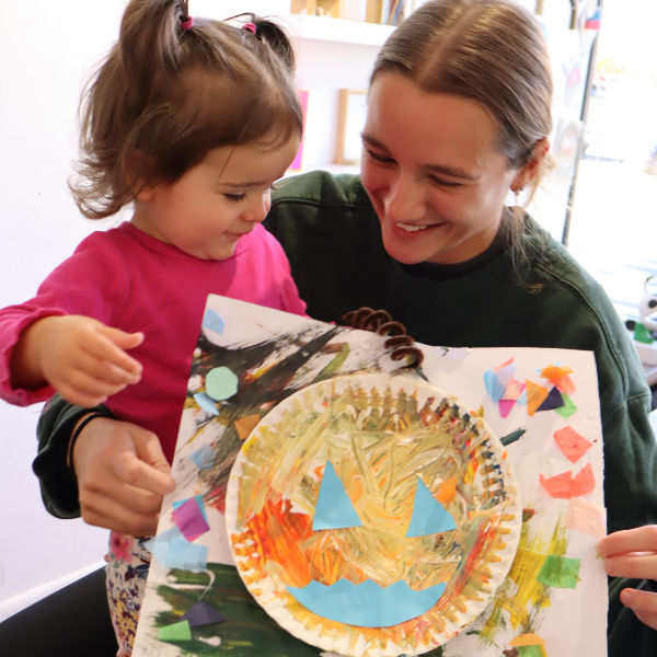 Parent-child toddler art class in Brookline at TONGWOOD Art Center