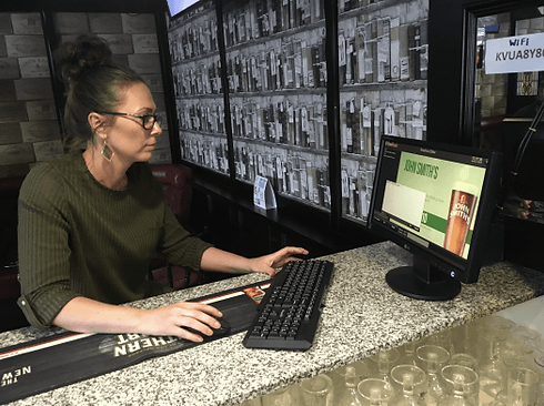 Licensee-editing-digital-signage-templat