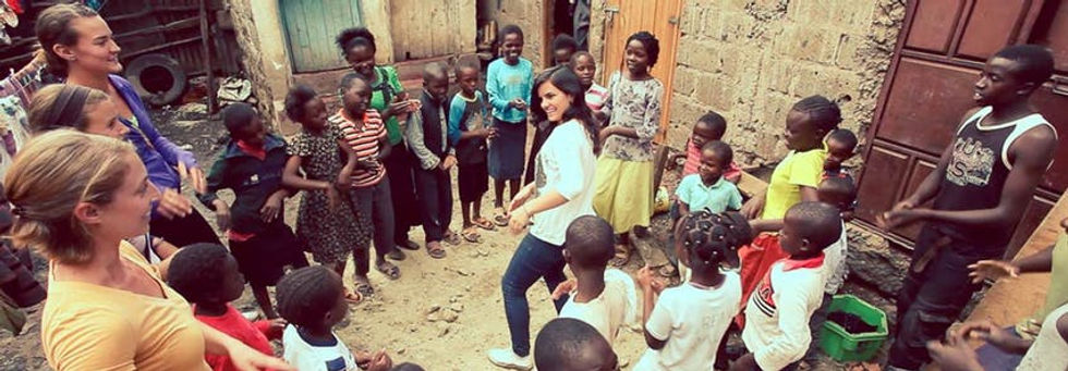 volunteer-in-kenya-with-ivhq-video.jpg