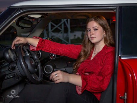 Olivia: Creative, Edgy and Sweet High School Senior Photography