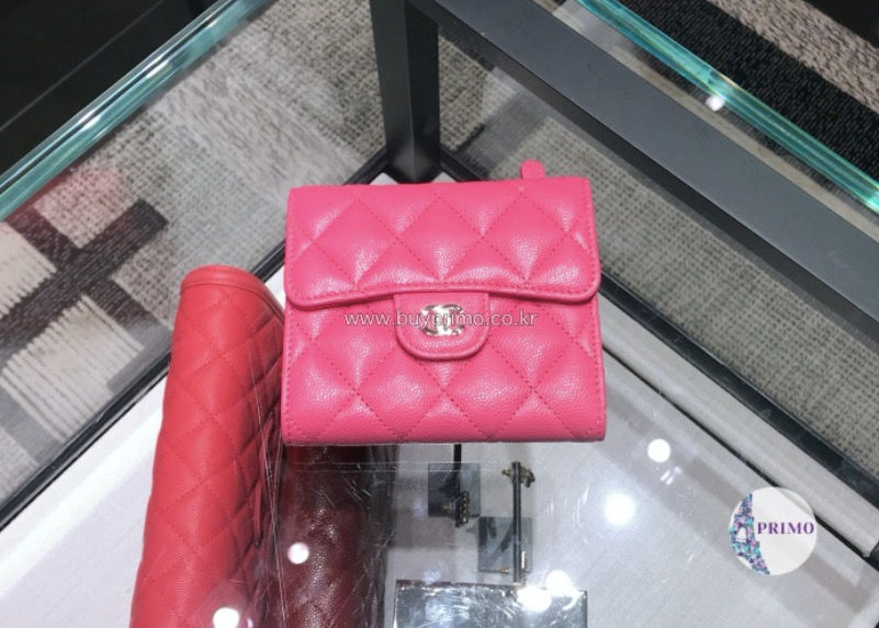 サムネイル： 直営店【CHANEL】CC☆クラシックスモールフラップウォレット