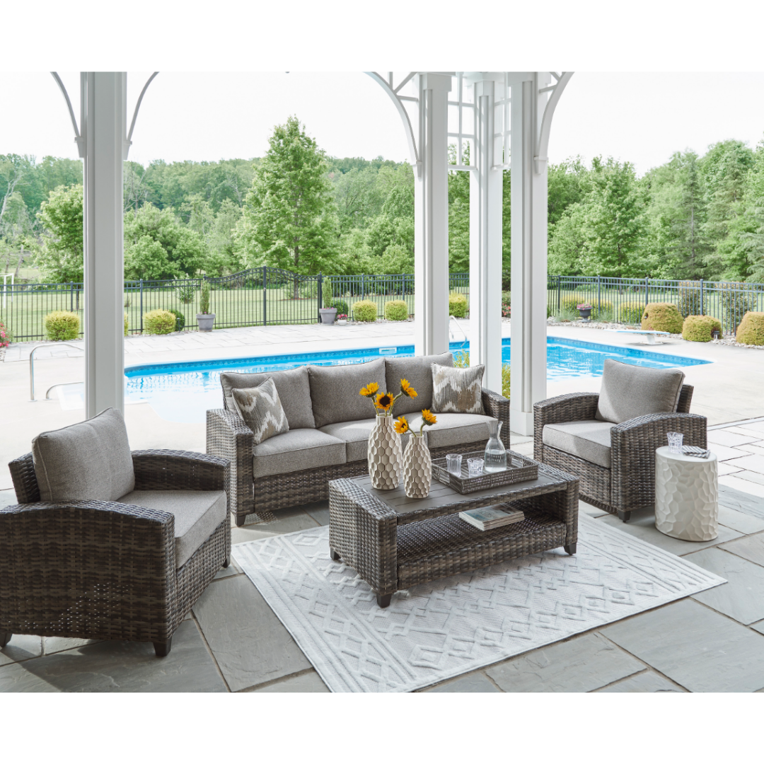Patio/Outdoor Set of 5 Oasis Court Sofa, Chairs & Table