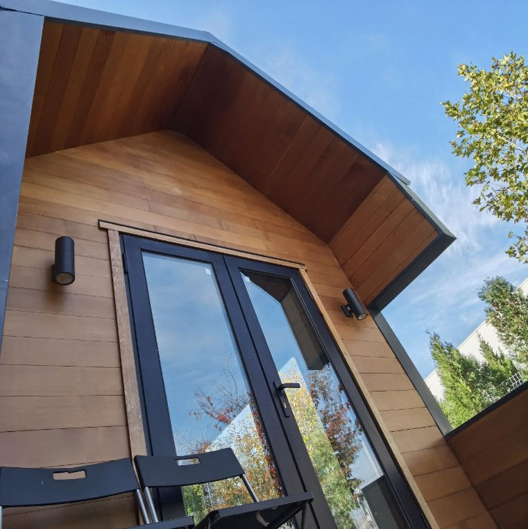 Thumbnail: Earthquake-Resistant Prefab Villa with High-Insulation SIP Panels