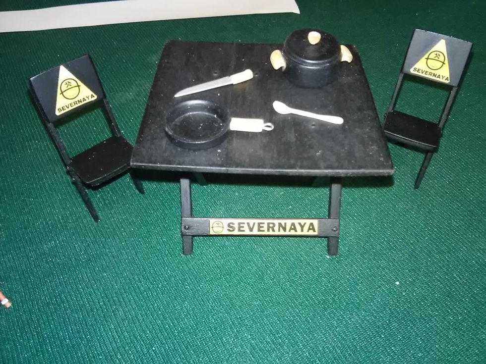 Mesa com Cadeiras