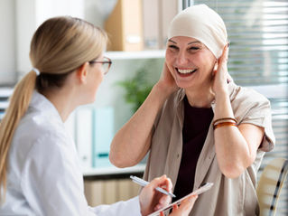 Tumore al seno. Perché oggi si guarisce di più: prevenzione, diagnosi e guarigione, i tre volti della speranza rosa