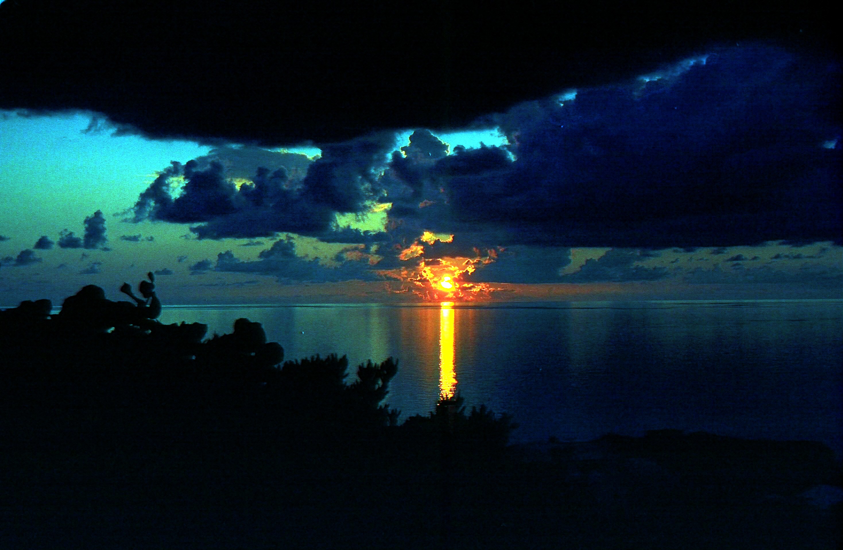95750059Bermuda1980.jpg