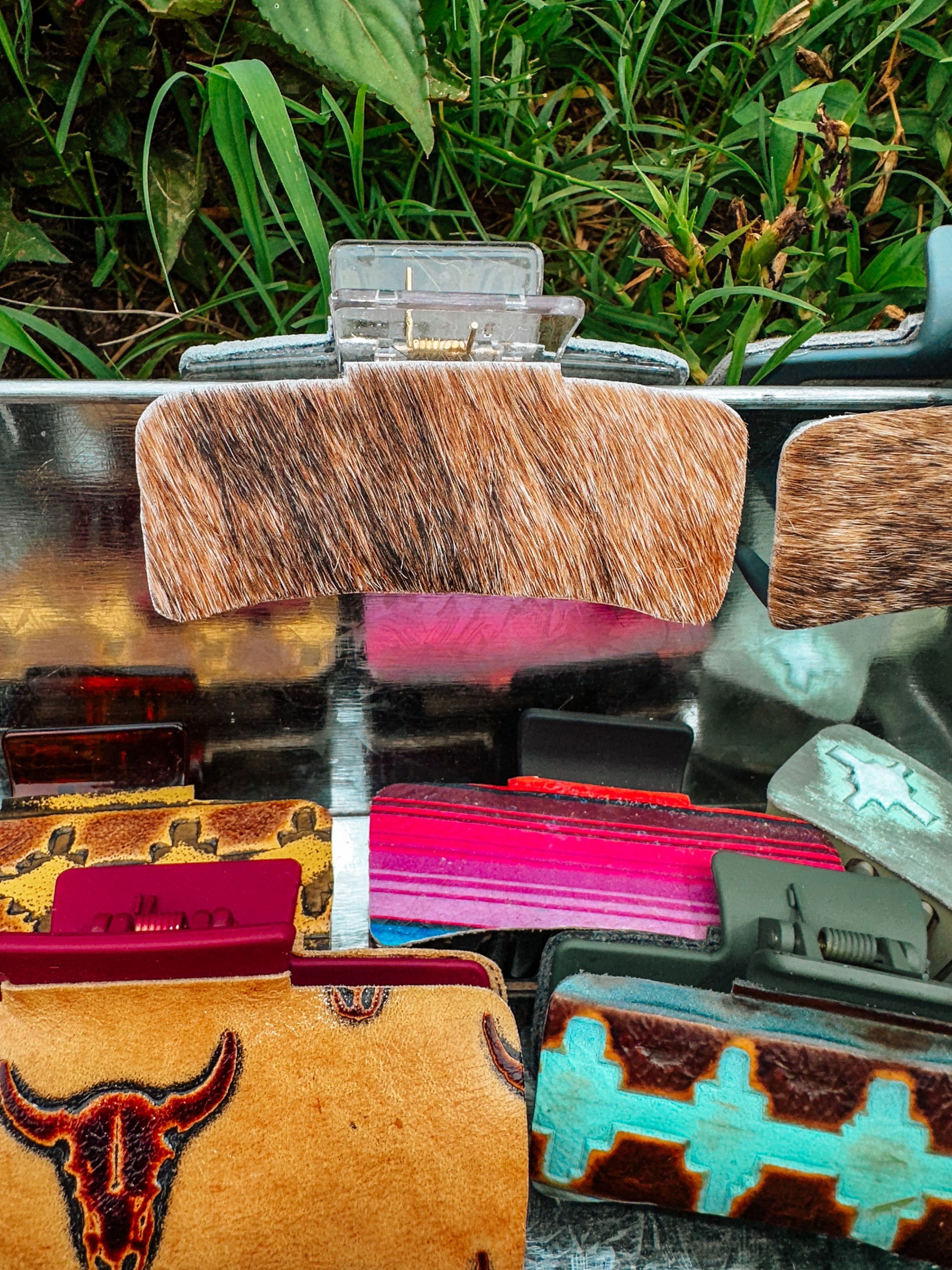 Cowhide claw clip clear (real cow hide)