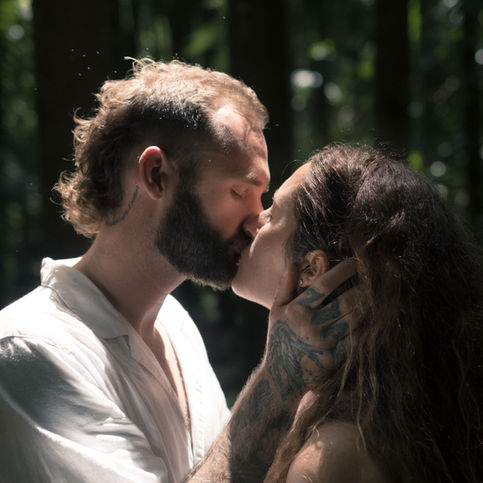 Unplugged Elopements. Natural heartfelt ceremonies.
