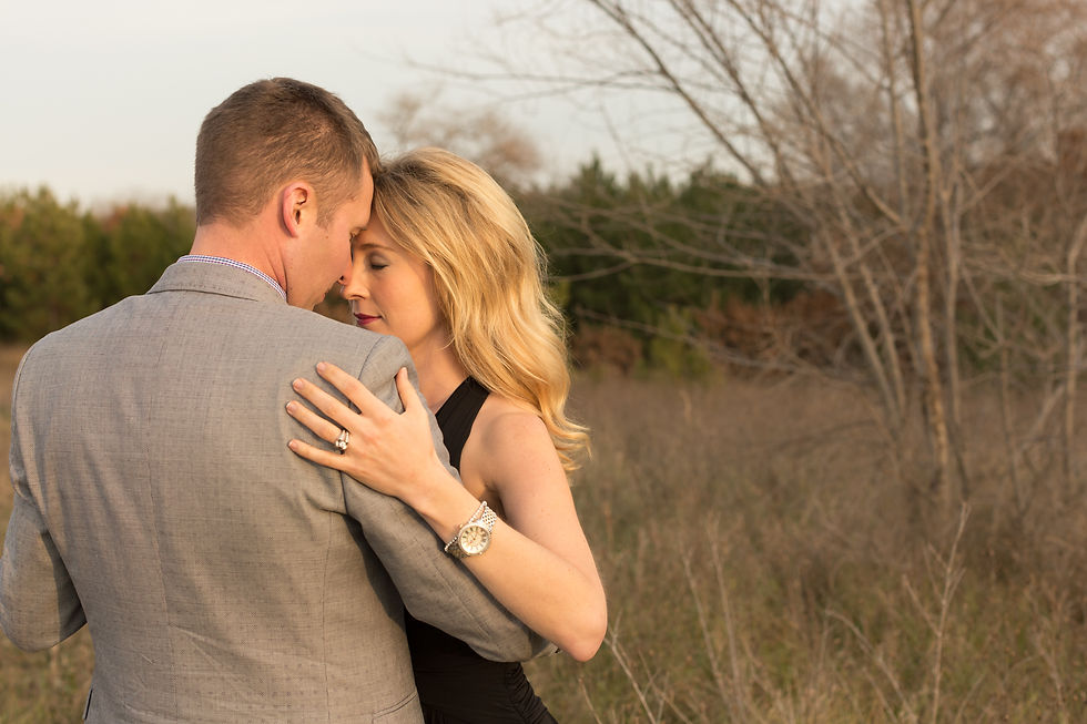 Ellie-Honl-Wisconsin-Anniversary-sunset-dancing