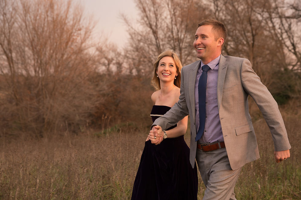 Ellie-Honl-wisconsin-anniversary-photography-sunset-running