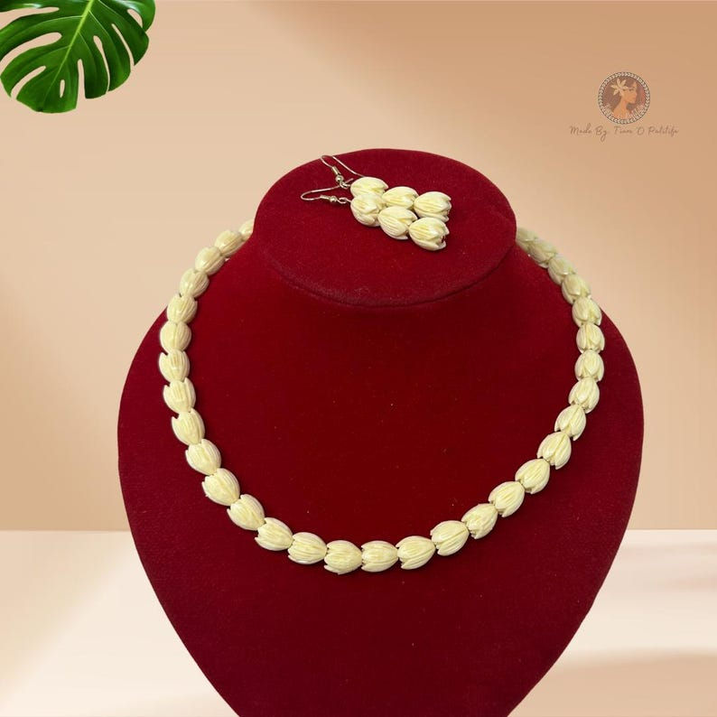 Thumbnail: Pikake Necklace & Earring Set