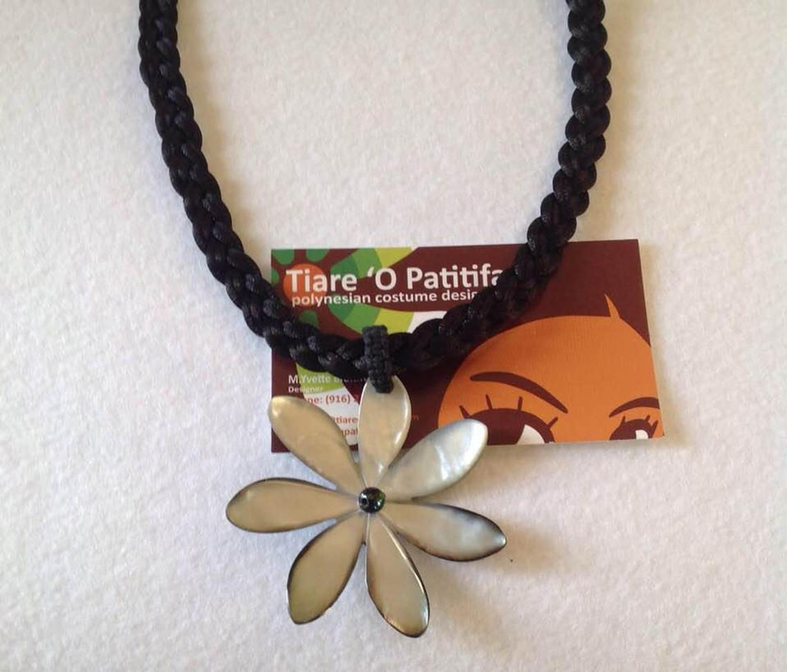 Tiare Flower Mother Of Pearl Shell Necklace