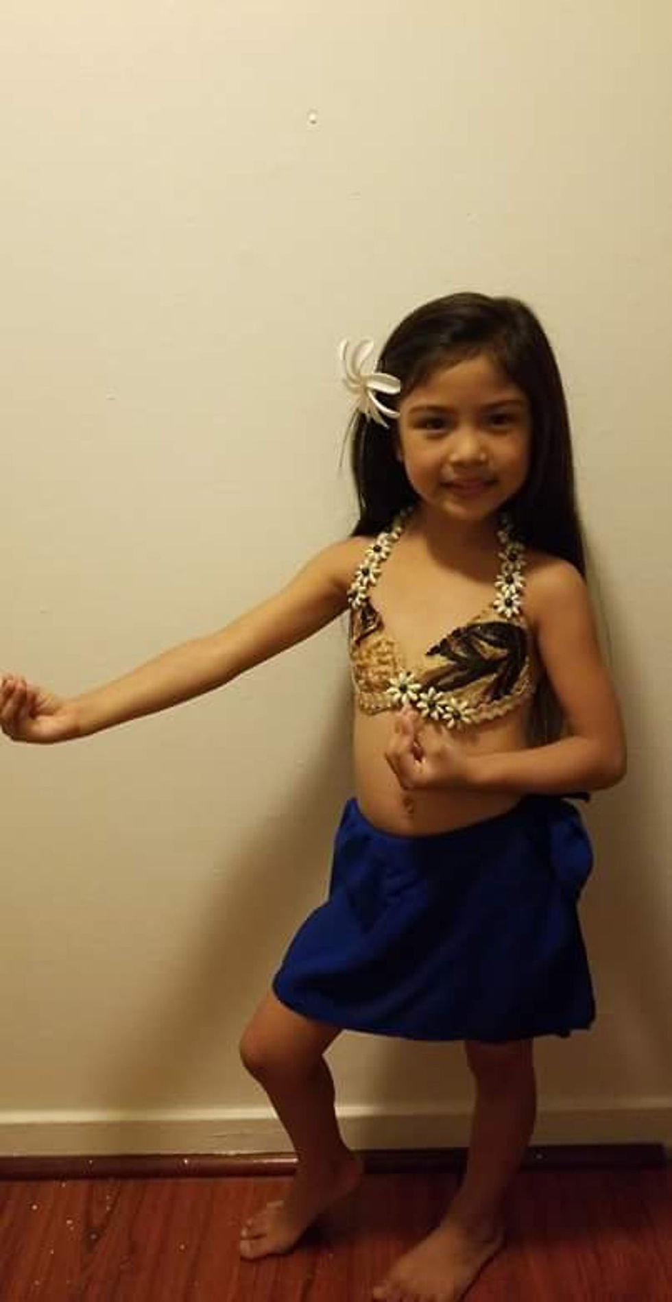 Thumbnail: Tapa Rosette Bra