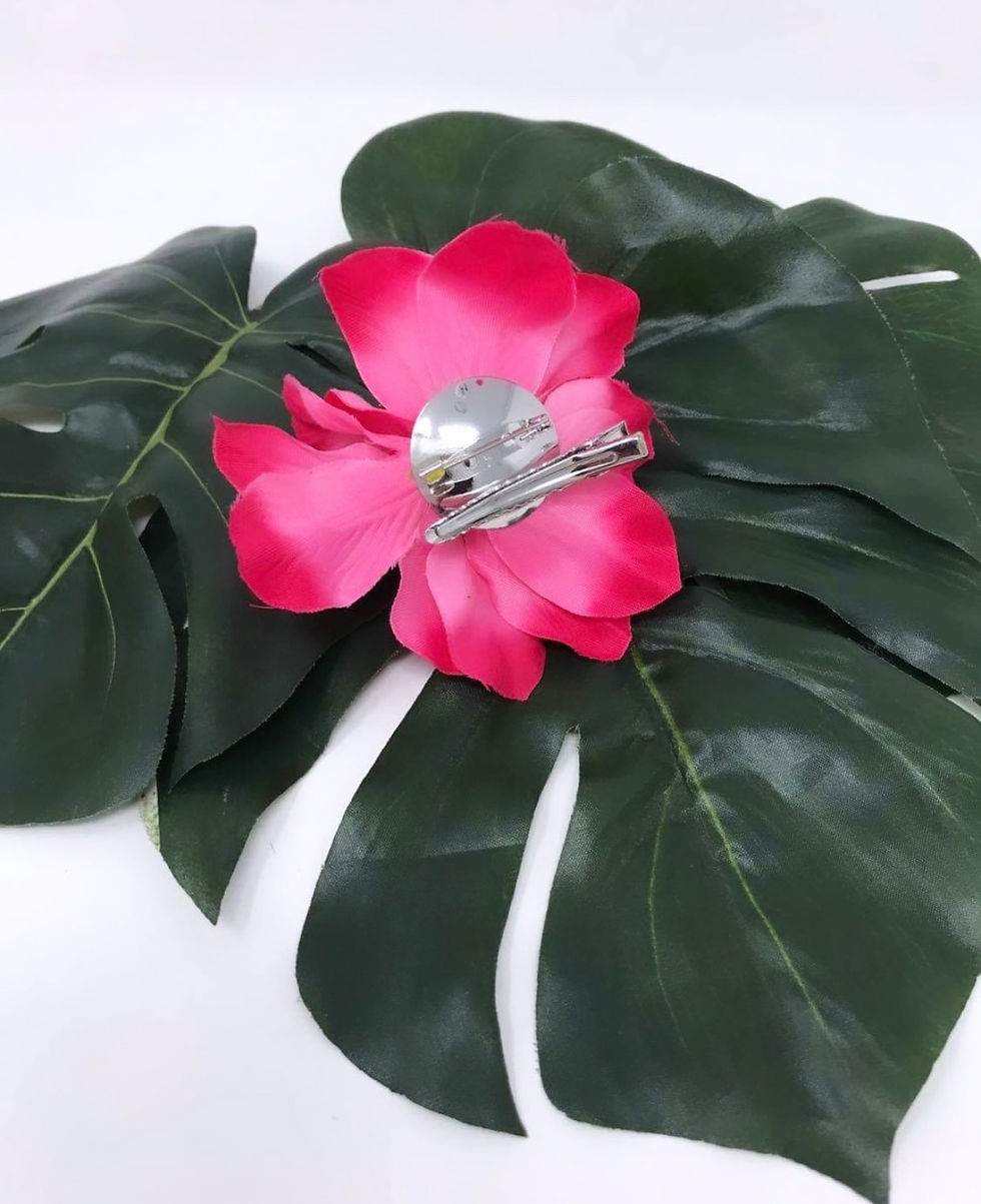 Thumbnail: Triple Tropical Flower Hair Clips