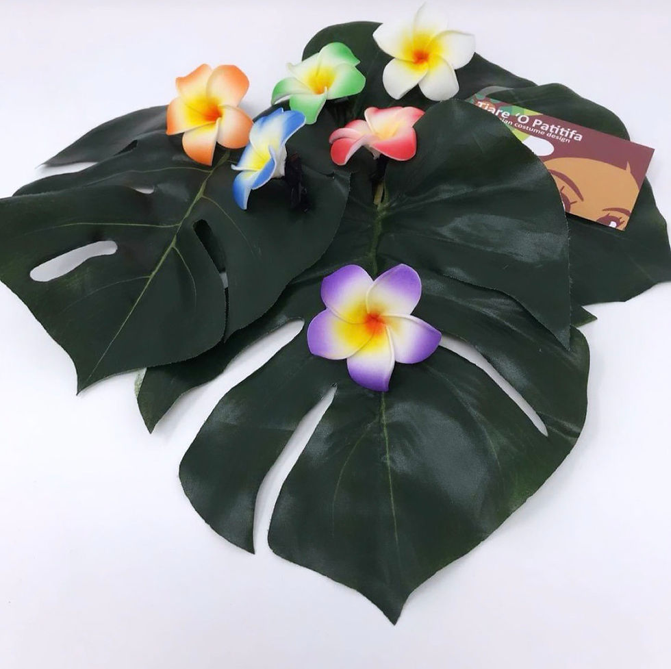 Thumbnail: Small 2" Hawaiian Plumeria hair clips