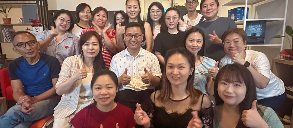Headline: Singapore Yongge's Social Media Training Camp Gains Popularity
