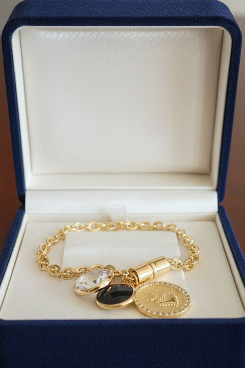 Pulseira Mix de Pingentes Imã (3) - Banho Ouro 24K