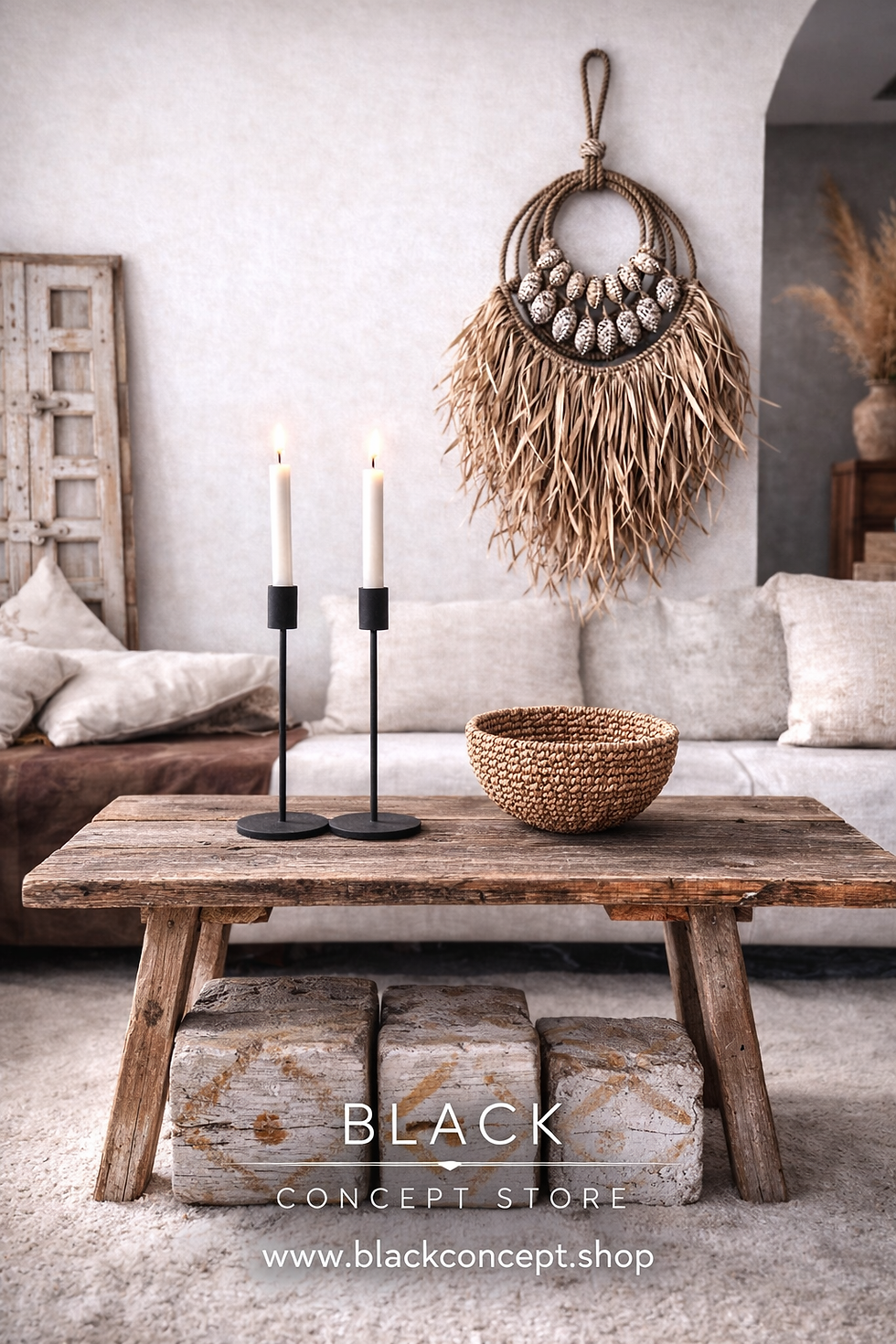 Schwarzer Kerzenständer 32cm elegant minimalistisch im Design. jpg.